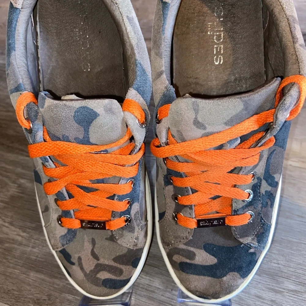 JSlides NYC Camouflage Sneakers size 8 - Picture 3 of 9